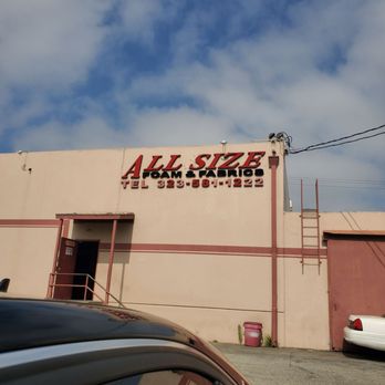 Espuma y Telas de Todos los Tamaños – Materiales Versátiles para Decoración y Confort