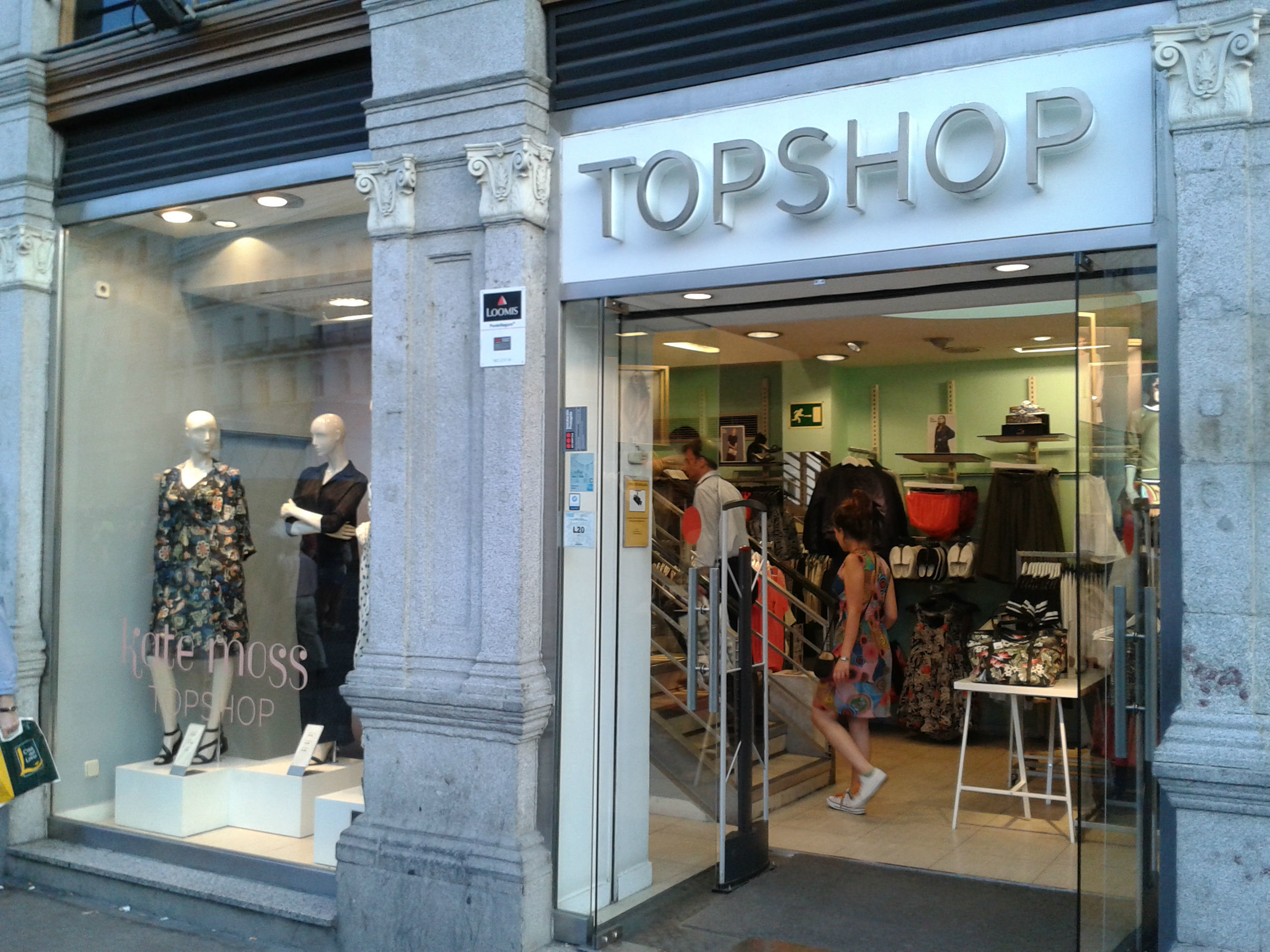 Top Shop: Tendencias de moda 2024 – Outfit, accesorios y estilo para tu guardarropa