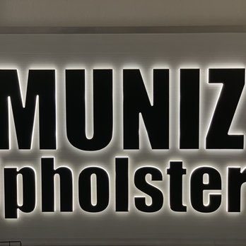 Muniz Upholstery LLC – Tapicería a medida y reparación de muebles en [ciudad]