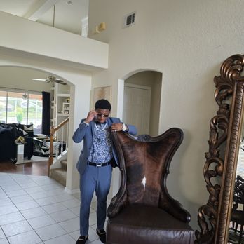 Abuelas Alterations: Costura Vintage y Transformaciones de Ropa Hecha a Mano