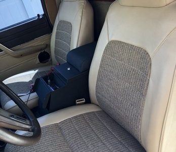 Tapicería de autos y tapones personalizados – Frank’s Auto Upholstery & Tops