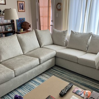 Tapicería de Lujo a Medida – Sofás, Sillones y Muebles Personalizados de Alta Calidad