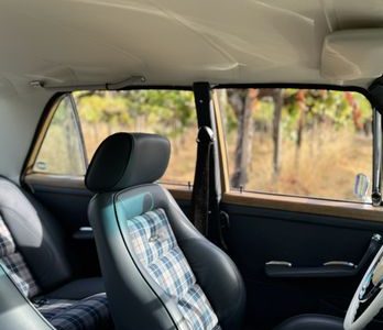 MST Upholstery – Tapicería de Alta Calidad para Sofás y Muebles Modernos