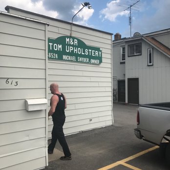 M & R Custom Upholstery, LLC – Tapicería a medida, reparación de muebles y tapizados de alta calidad