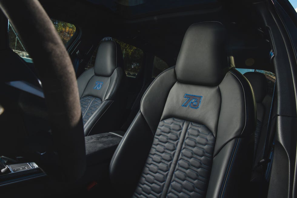 Tapicería Los 6 Hermanos: Artesanía de Muebles Vintage y Restauración de Sofás